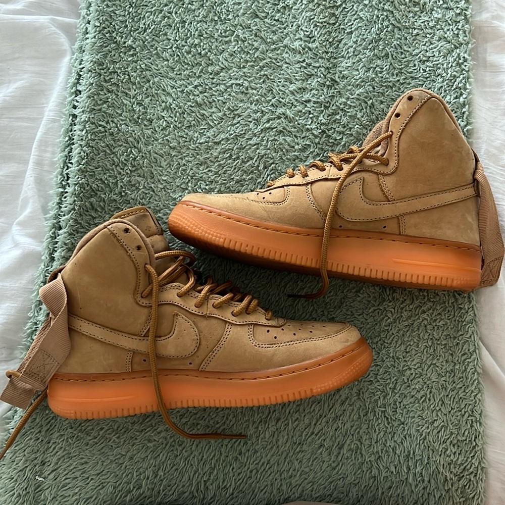 nike hightop jordans